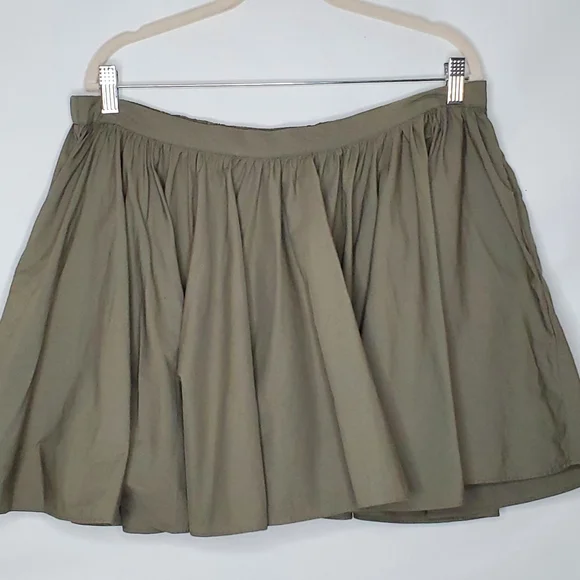 Free People Gaia Cotton Poplin Mini Skirt Size XL Green Pleated Pockets Festival